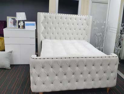 Marilyn upholstered Bed